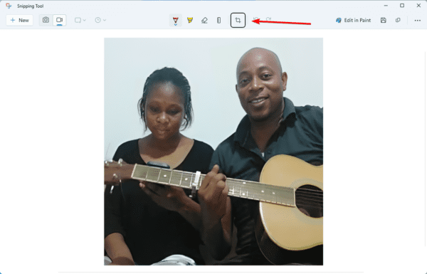 crop icon 600x385 - Top Ways to Crop an Image on Windows 11